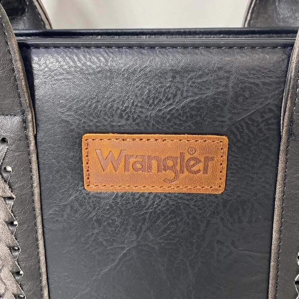 Wrangler Carry All Tote/Crossbody Black - Picture 2 of 14